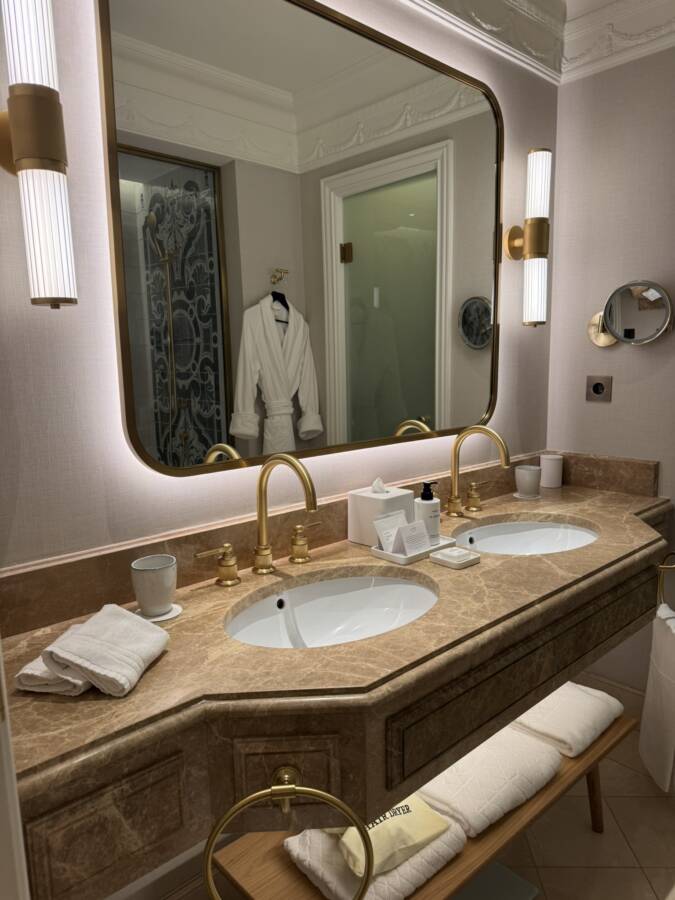 Quarto do hotel de luxo na Espanha