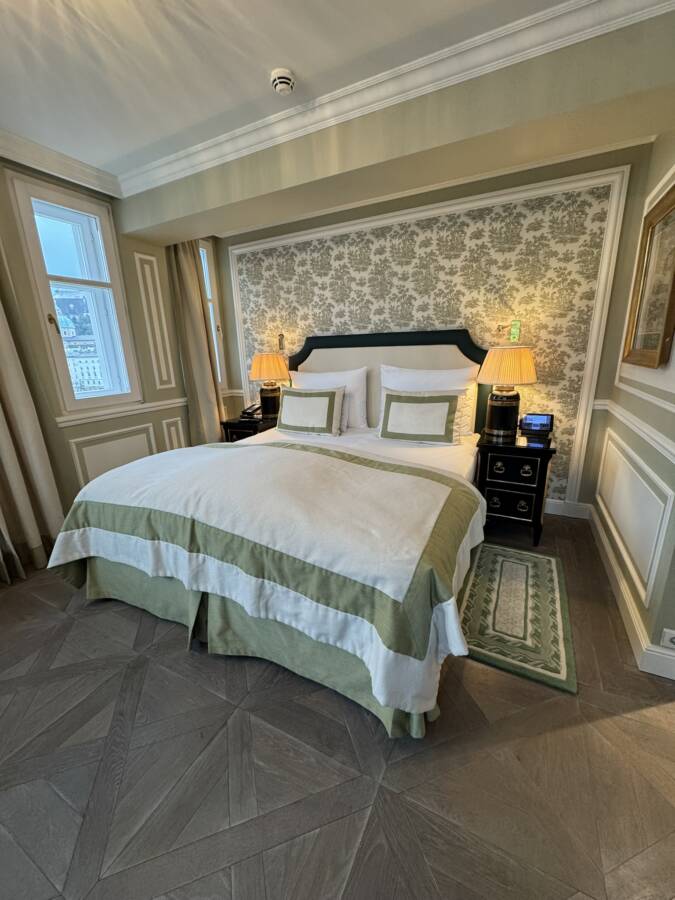 Quarto do hotel de luxo em Salzburgo