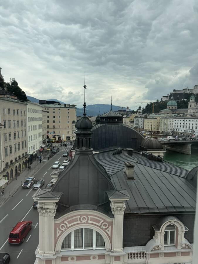 Quarto do hotel de luxo em Salzburgo