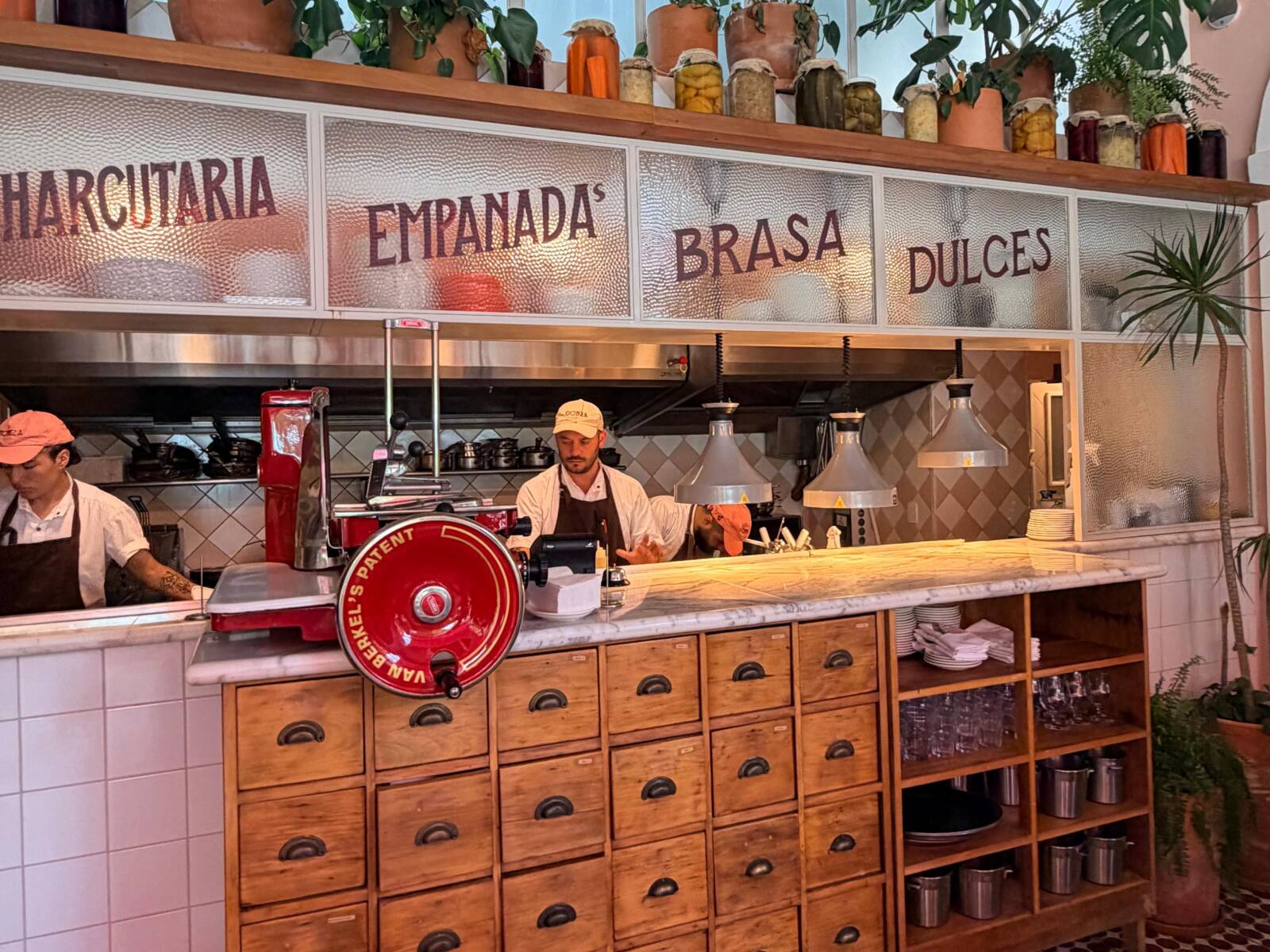 Gonza: novo restaurante no Horto aposta na cozinha argentina com sotaque carioca