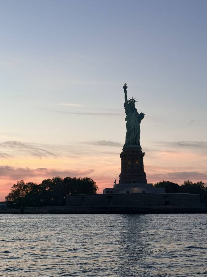 cruzeiro pelo rio hudson em nova york